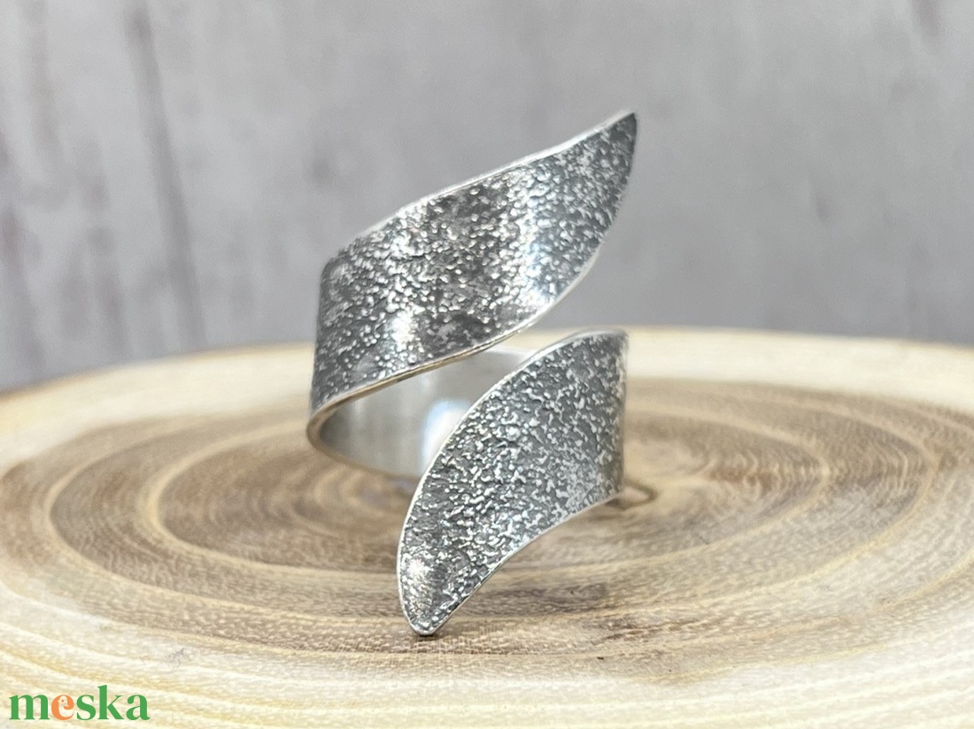 Rusztikus széles ezüst gyűrű  - ékszer - gyűrű - statement gyűrű - Meska.hu
