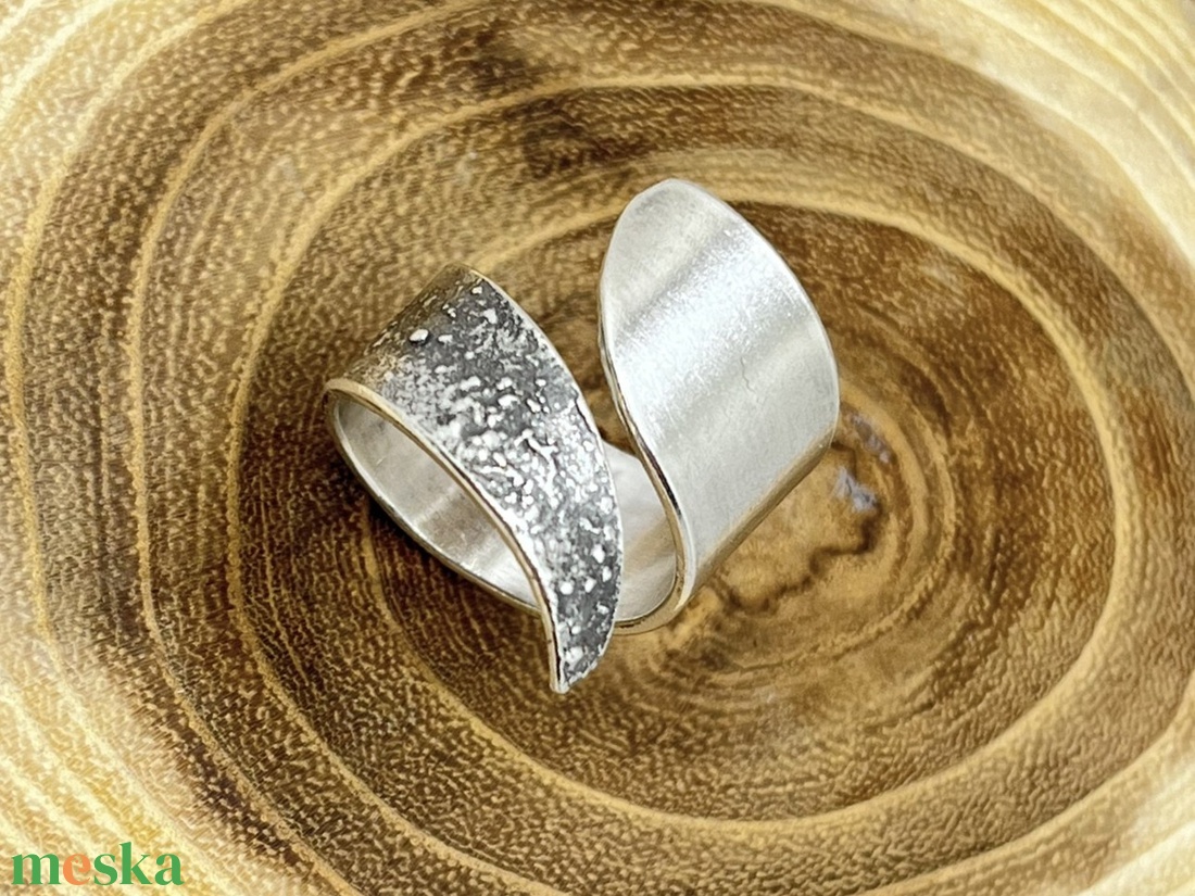 Rusztikus széles ezüst gyűrű  - ékszer - gyűrű - statement gyűrű - Meska.hu
