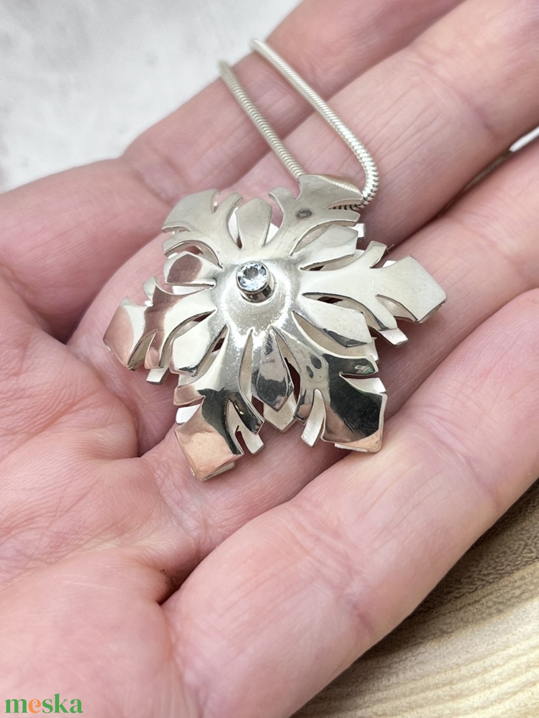 Hópehely ezüst nyaklánc topázzal - ékszer - nyaklánc - statement nyaklánc - Meska.hu