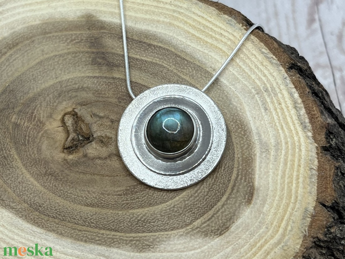 Labradorit ezüst nyaklánc - ékszer - nyaklánc - medál - Meska.hu