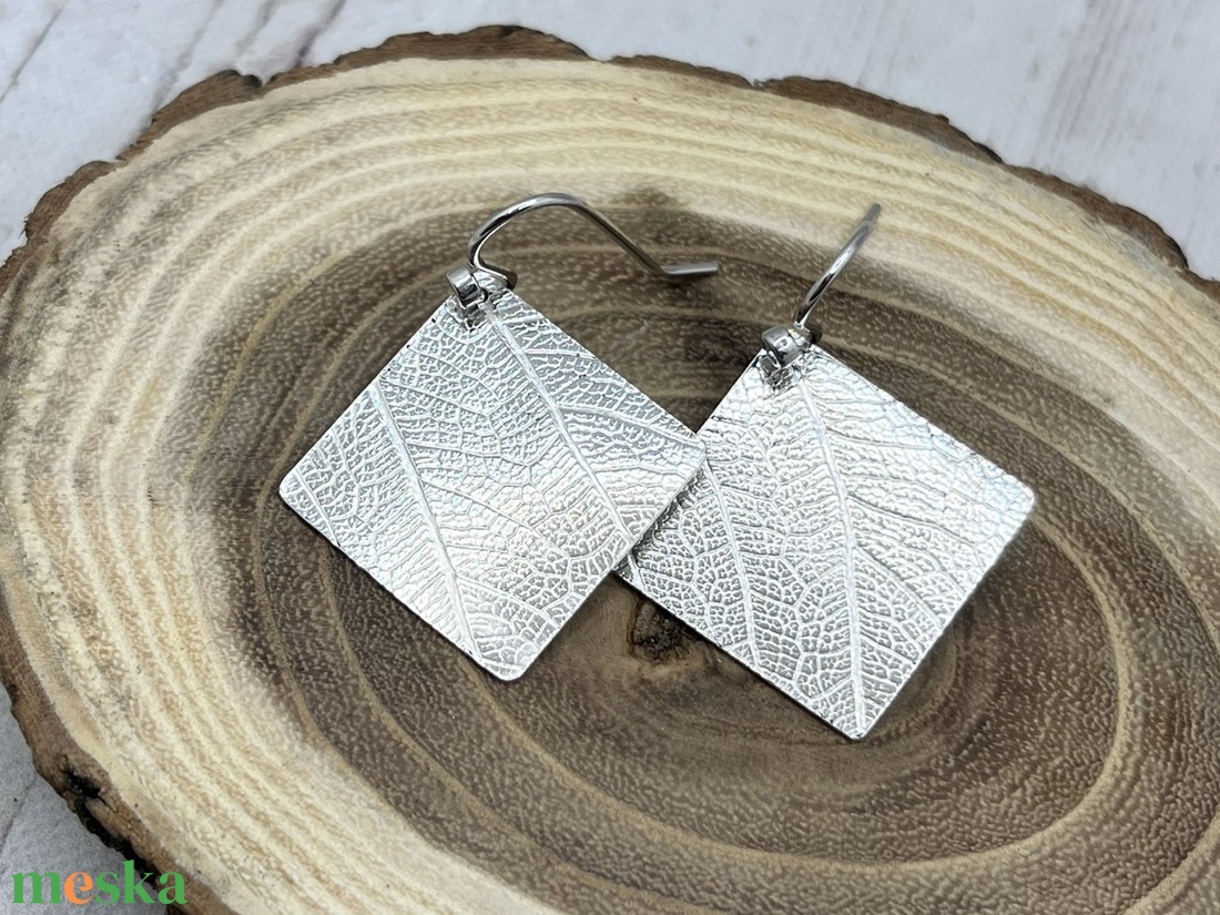 Levélerezet mintás ezüst fülbevaló - ékszer - fülbevaló - lógó fülbevaló - Meska.hu