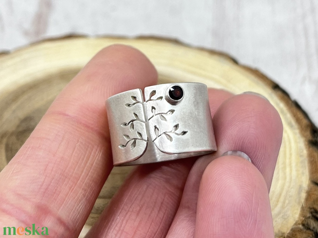 Tavaszi fa ezüst gyűrű gránáttal - ékszer - gyűrű - statement gyűrű - Meska.hu