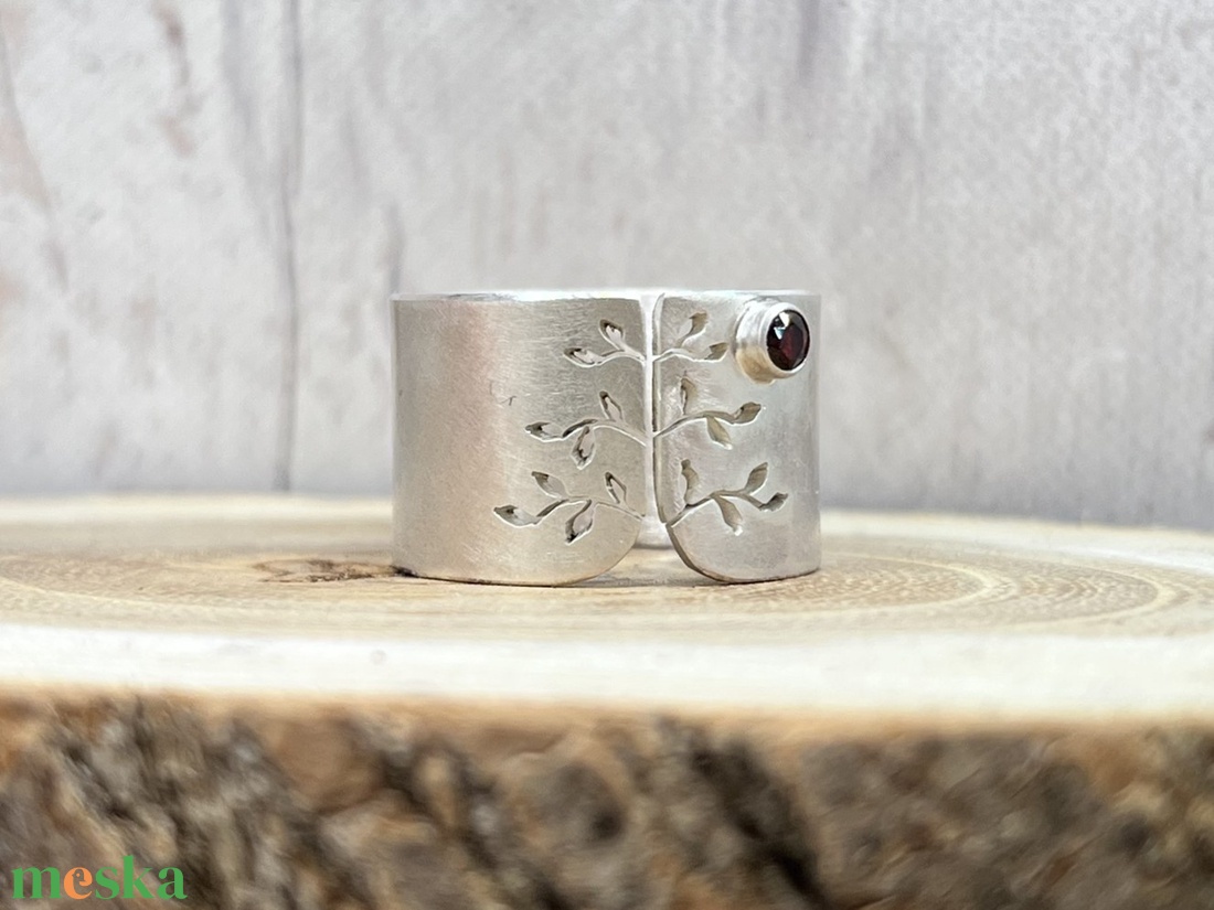 Tavaszi fa ezüst gyűrű gránáttal - ékszer - gyűrű - statement gyűrű - Meska.hu