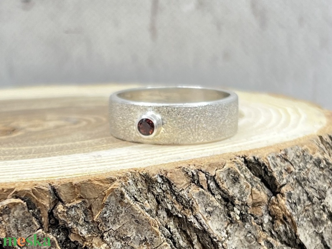 Gránát ezüst gyűrű  - ékszer - gyűrű - szoliter gyűrű - Meska.hu