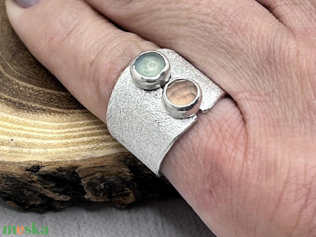 Kalcedon ezüst gyűrű  - ékszer - gyűrű - szoliter gyűrű - Meska.hu