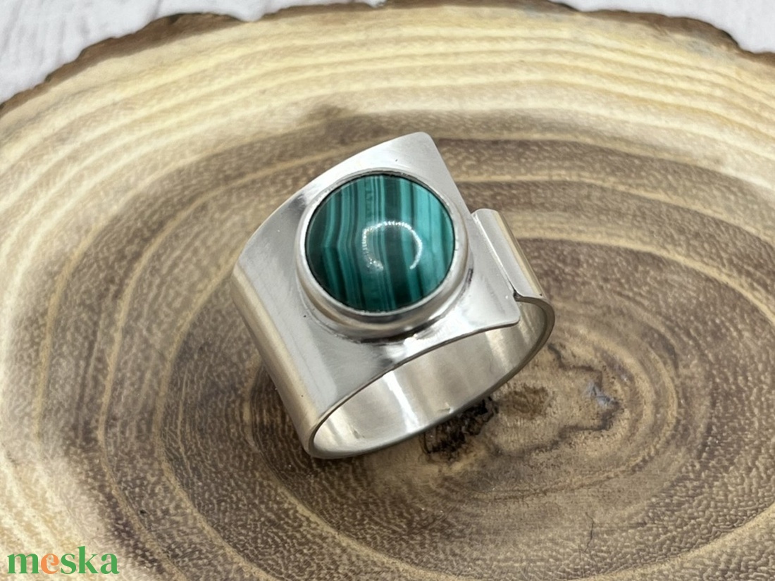 Malachit ezüst gyűrű  - ékszer - gyűrű - szoliter gyűrű - Meska.hu