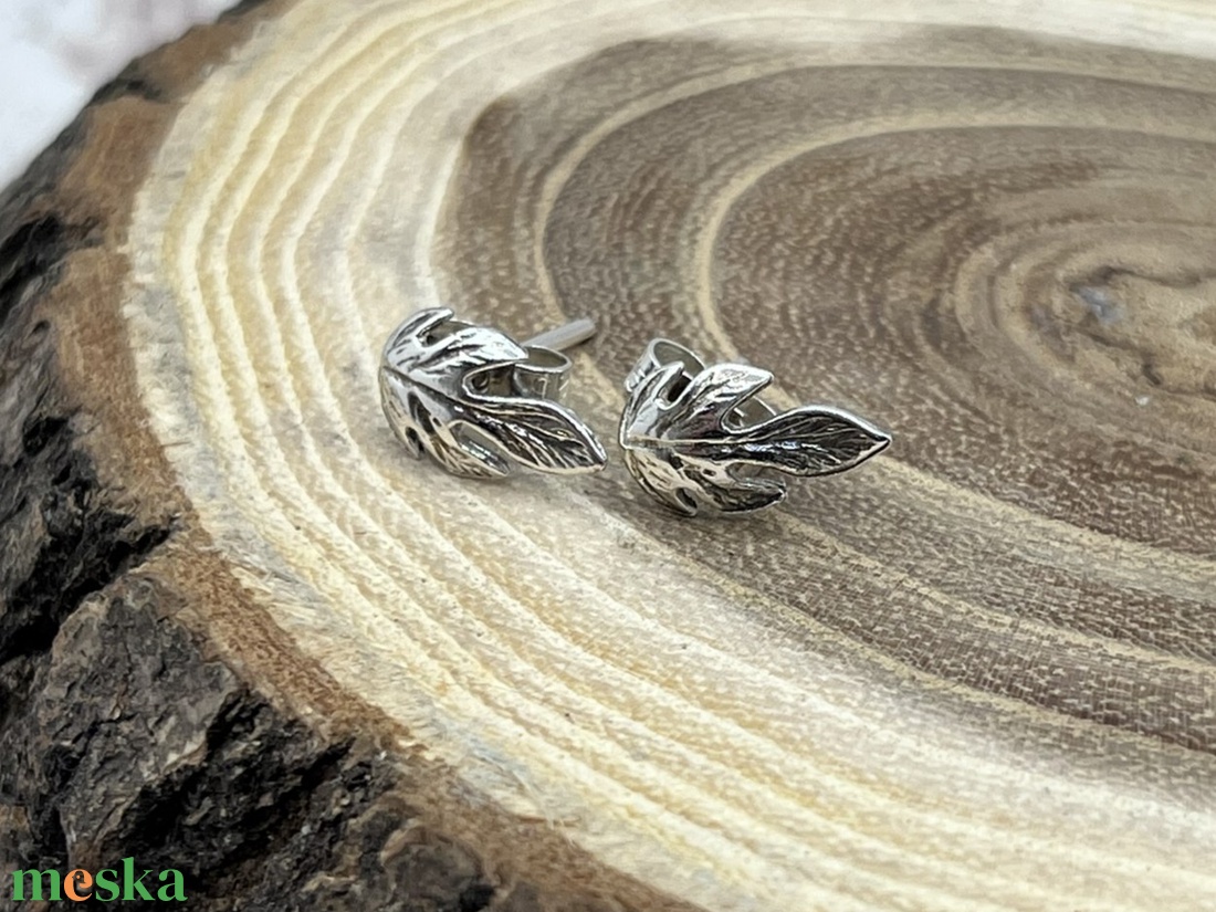 Levél ezüst bedugós fülbevaló  - ékszer - fülbevaló - pötty fülbevaló - Meska.hu