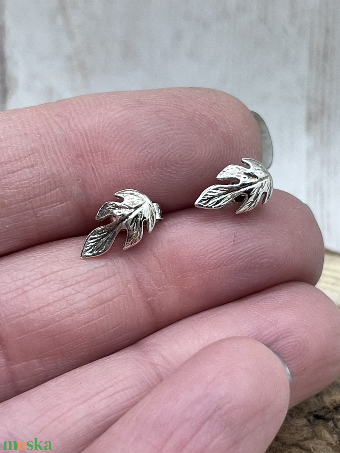 Levél ezüst bedugós fülbevaló  - ékszer - fülbevaló - pötty fülbevaló - Meska.hu