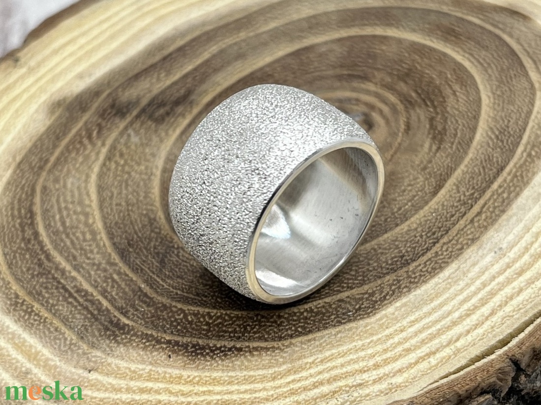 Domború ezüst gyűrű  - esküvő - ékszer - karikagyűrű - Meska.hu