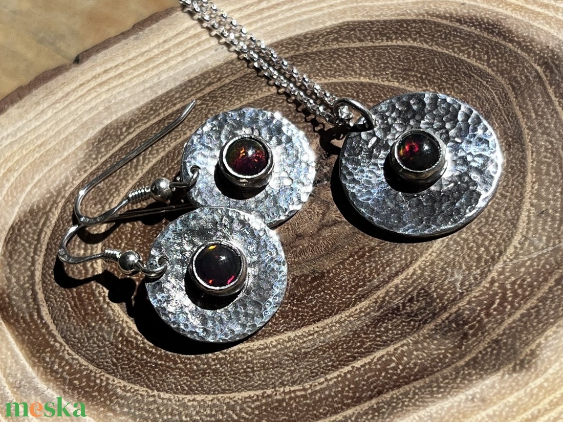 Fekete opál ezüst fülbevaló és medál szett - ékszer - nyaklánc - medálos nyaklánc - Meska.hu