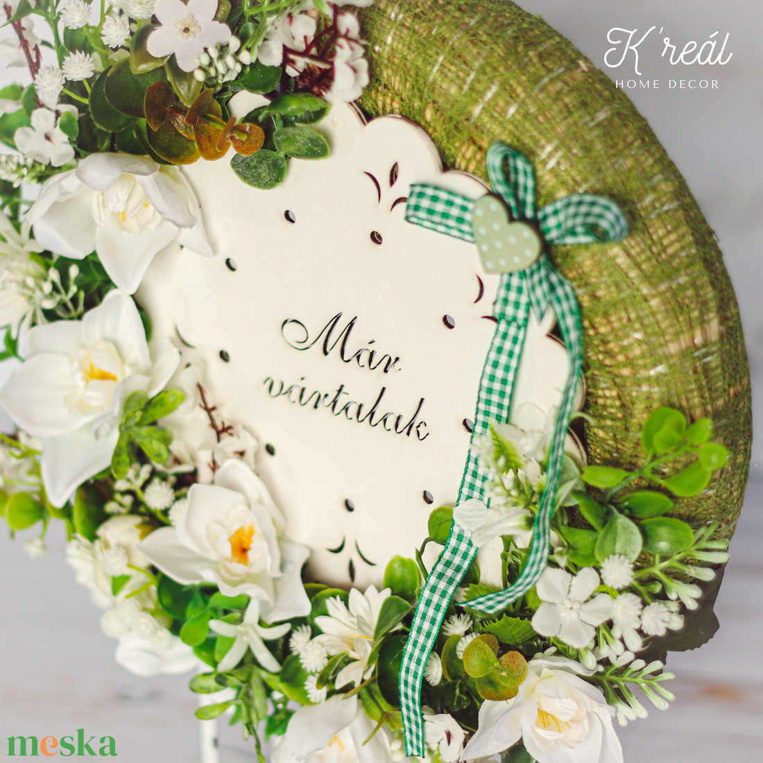 Üdezöld tavaszi virágos kopogtató - ajtódísz - otthon & életmód - dekoráció - ajtó- és ablak dekoráció - ajtódísz & kopogtató - Meska.hu