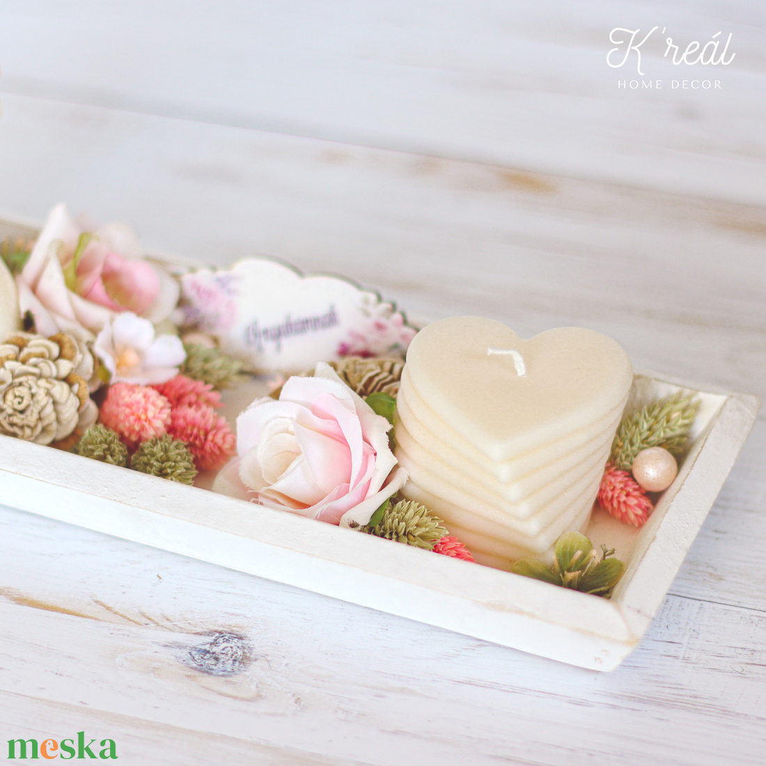 Anyák napi asztaldísz női arc szójagyertyával - otthon & életmód - virágdekoráció - virágdíszek - asztali virágdísz - Meska.hu