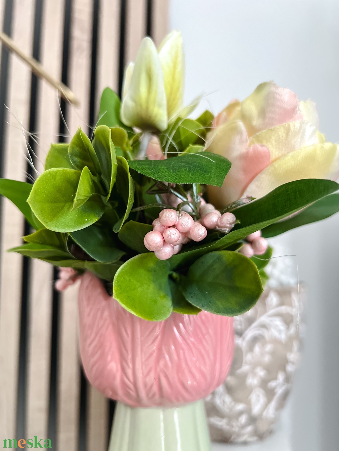 Tulipános tavaszi dekoráció - otthon & életmód - dekoráció - asztal és polc dekoráció - asztaldísz - Meska.hu