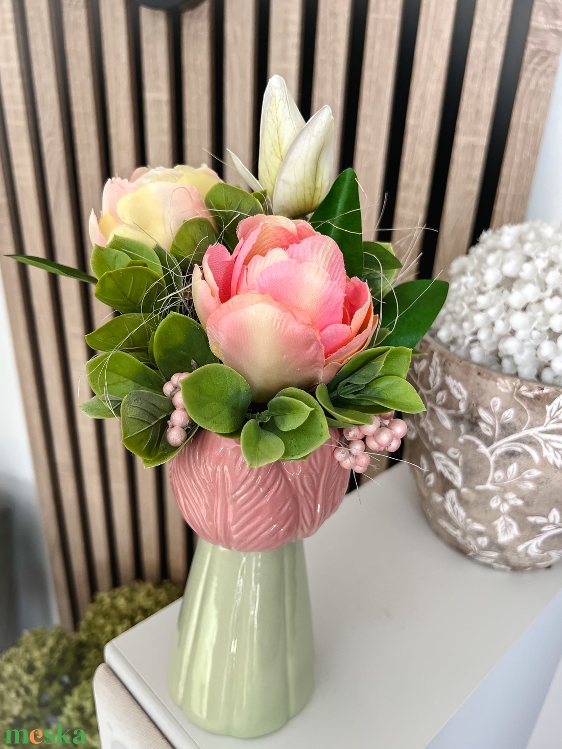 Tulipános tavaszi dekoráció - otthon & életmód - dekoráció - asztal és polc dekoráció - asztaldísz - Meska.hu