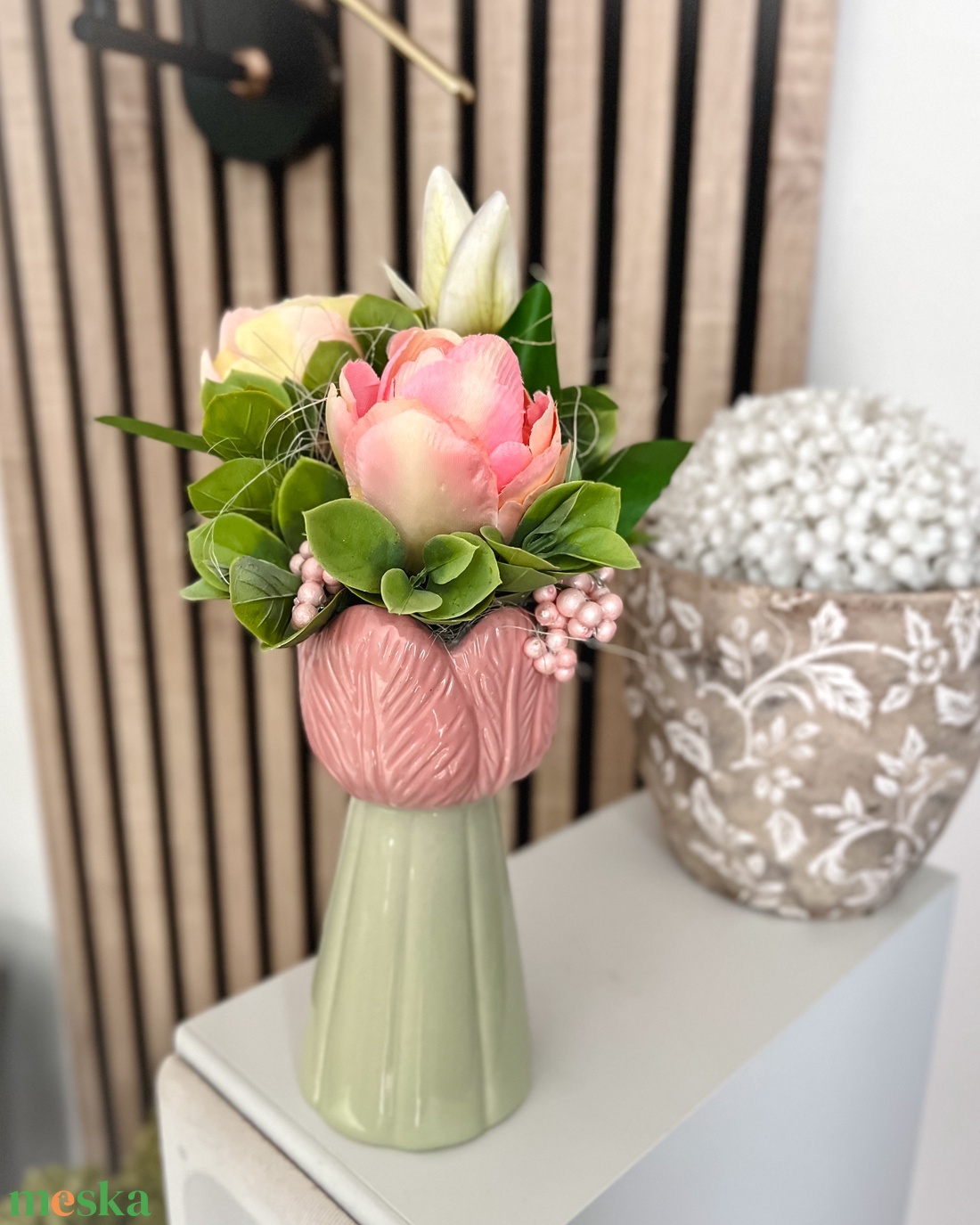 Tulipános tavaszi dekoráció - otthon & életmód - dekoráció - asztal és polc dekoráció - asztaldísz - Meska.hu