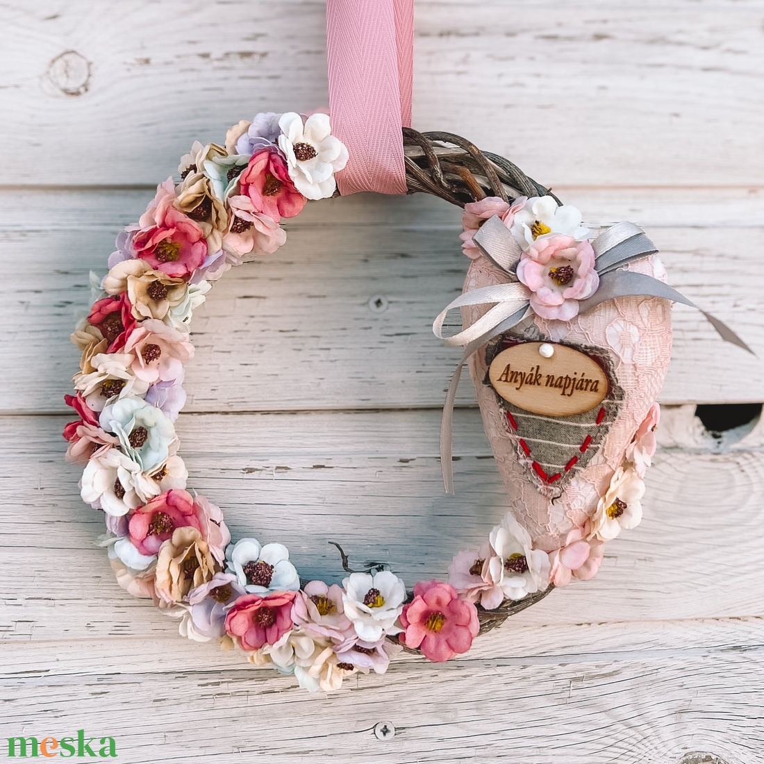 Anyák napi virágos koszorú - otthon & életmód - dekoráció - ajtó- és ablak dekoráció - ajtódísz & kopogtató - Meska.hu