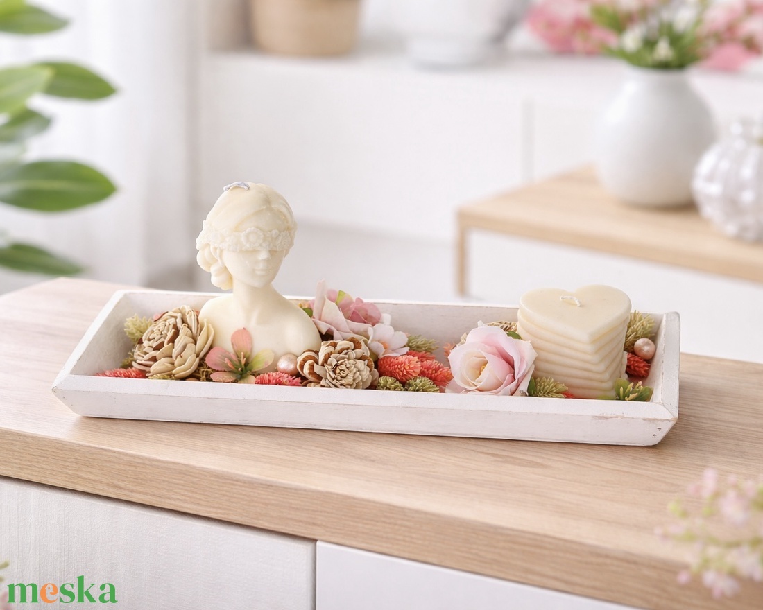 Anyák napi asztaldísz női arc szójagyertyával - otthon & életmód - virágdekoráció - virágdíszek - asztali virágdísz - Meska.hu