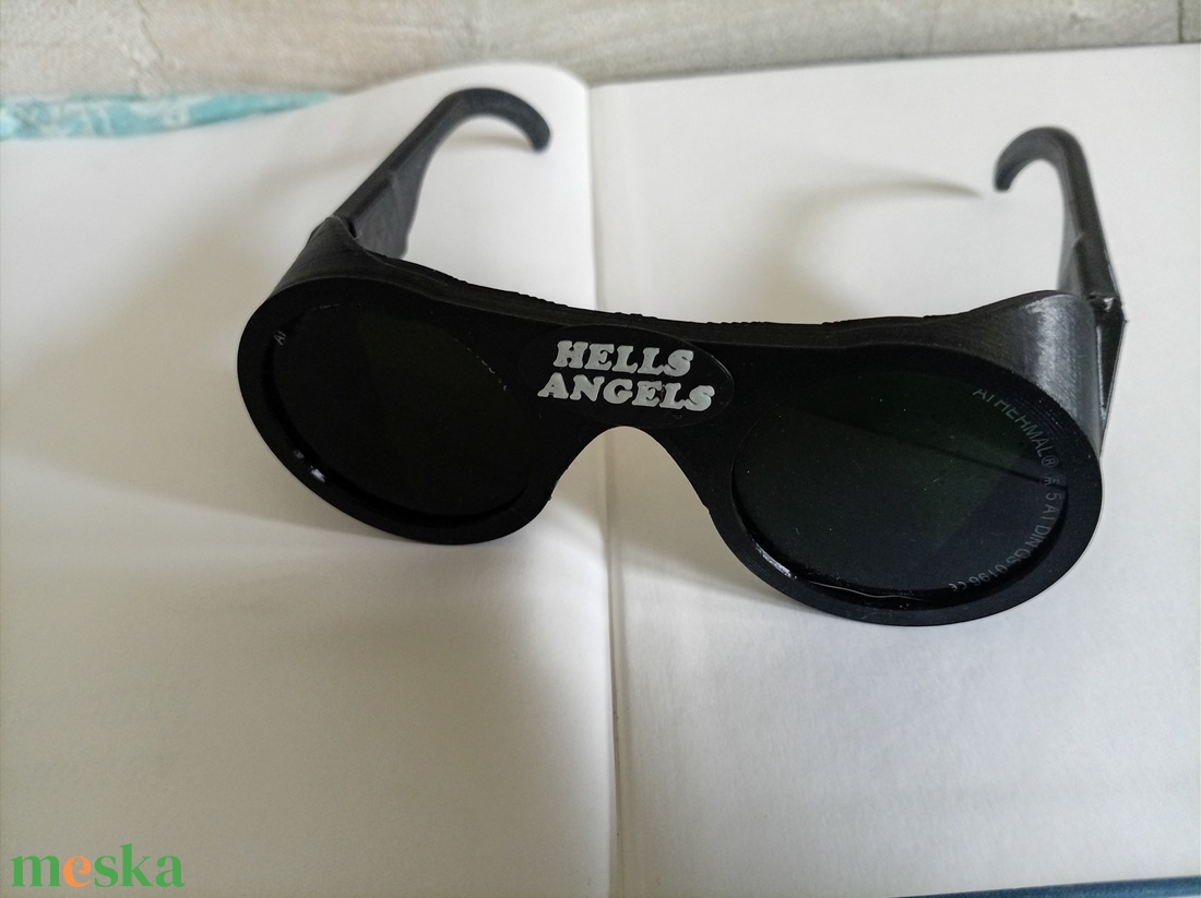 ICON HELLS ANGELS stílusos napszemüveg, 3D nyomtatott, kézzel készült, extra UV védelem, lánghegesztésre is - ruha & divat - sisakhuzat - Meska.hu