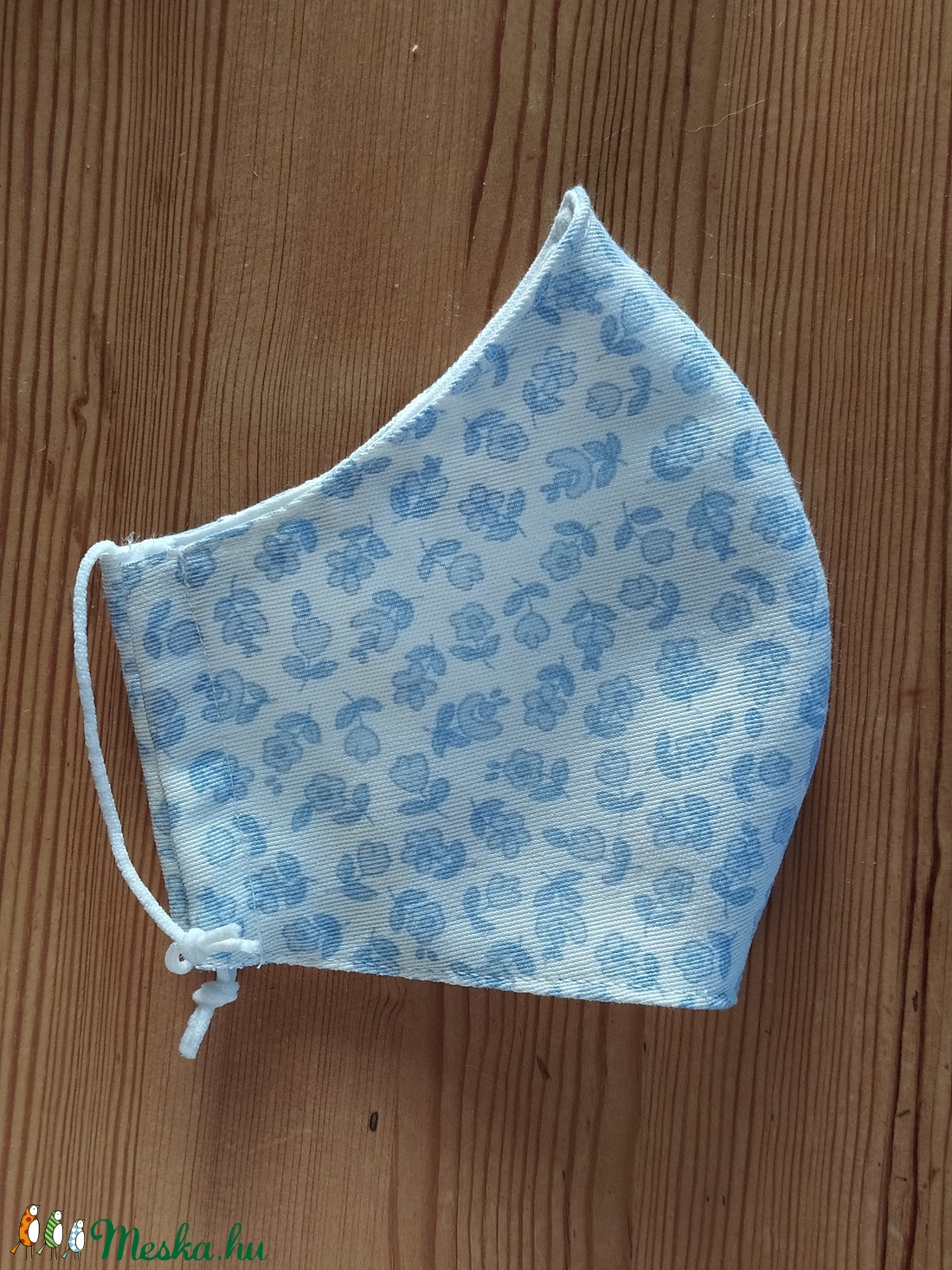 Akció! Textil szájmaszk - fehér alapon halványkék virág mintával, női és tini méretben - - Meska.hu Akció! Textil szájmaszk - fehér alapon halványkék virág mintával, női és tini méretben - - Meska.hu
