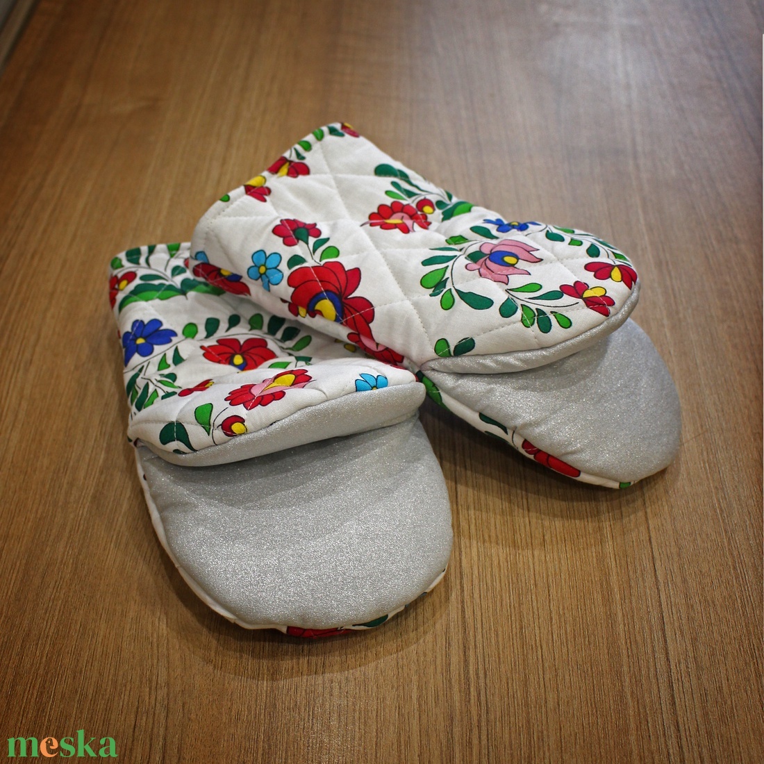 Edényfogó kesztyű teflonnal - matyó - otthon & életmód - konyhafelszerelés, tálalás - konyhai textil - edényfogó & edényfedő - Meska.hu Edényfogó kesztyű teflonnal - matyó - otthon & életmód - konyhafelszerelés, tálalás - konyhai textil - edényfogó & edényfedő - Meska.hu