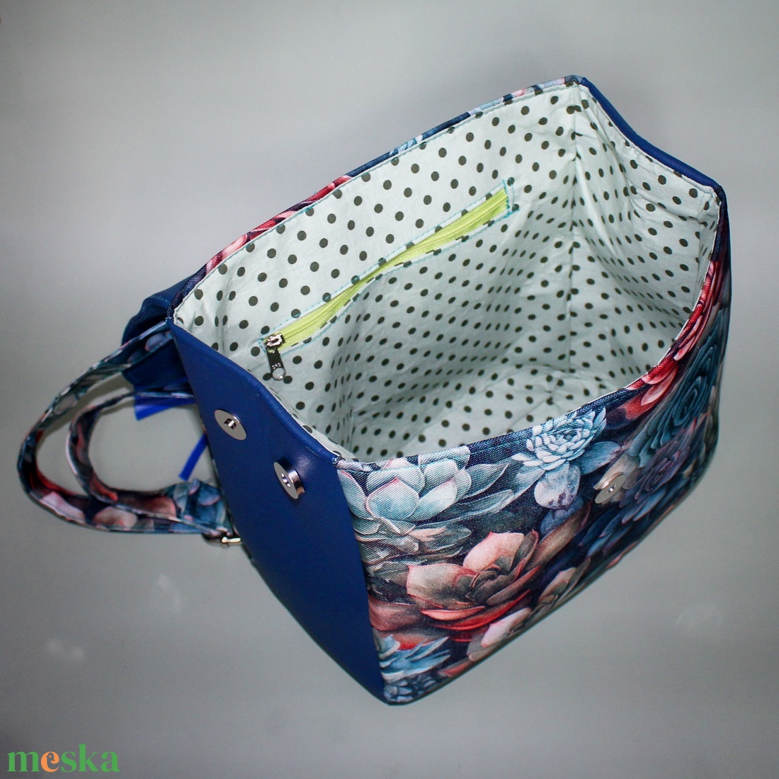 Nathalie hátizsák - kék műbőr/kövirózsák - táska & tok - hátizsák - kishátizsák - Meska.hu