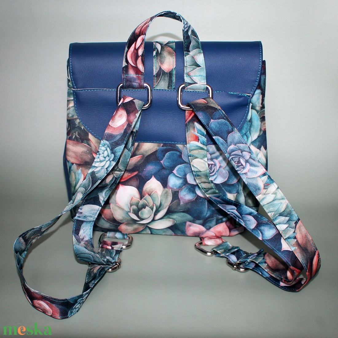 Nathalie hátizsák - kék műbőr/kövirózsák - táska & tok - hátizsák - kishátizsák - Meska.hu