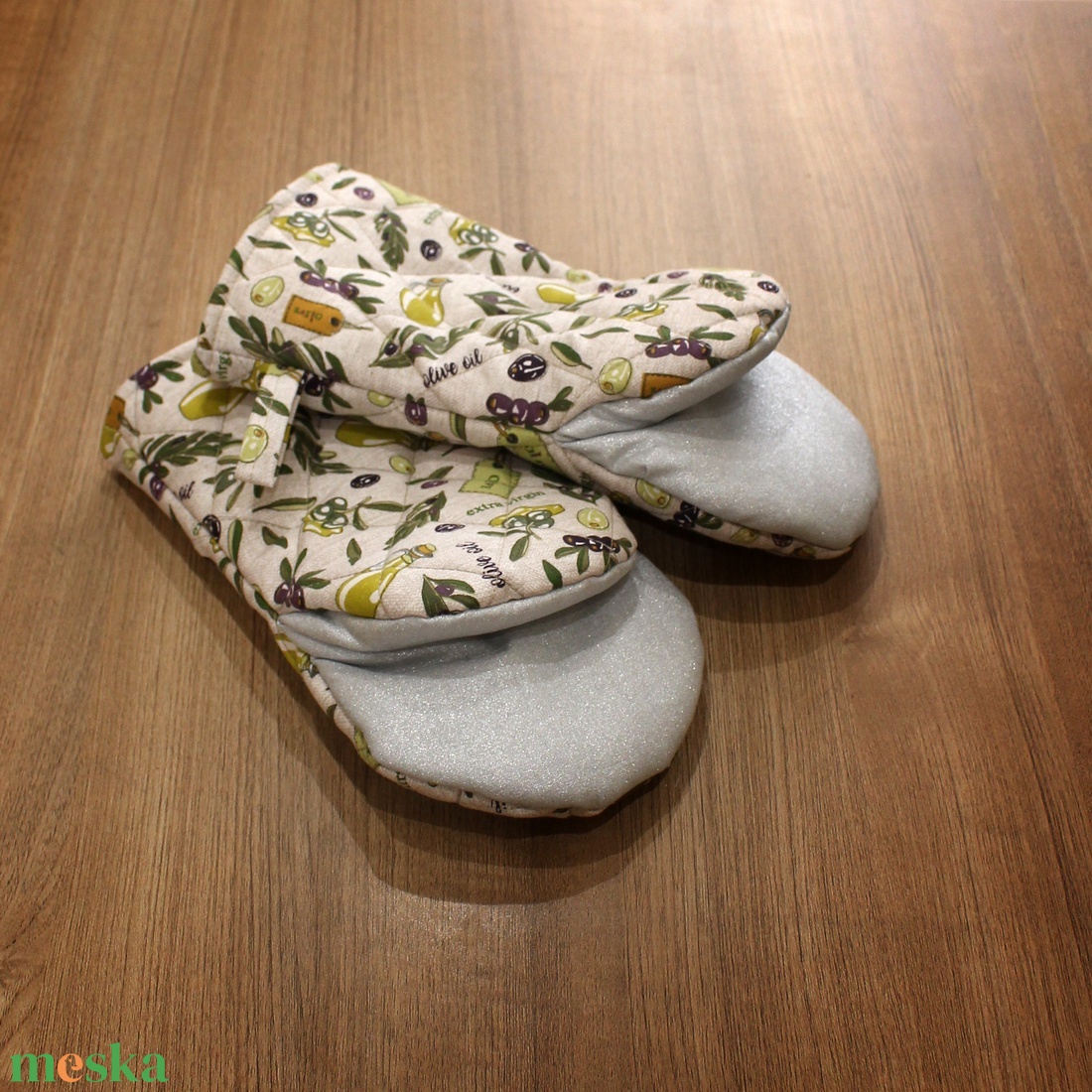 Edényfogó kesztyű teflonnal - olivás - otthon & életmód - konyhafelszerelés, tálalás - konyhai textil - edényfogó & edényfedő - Meska.hu