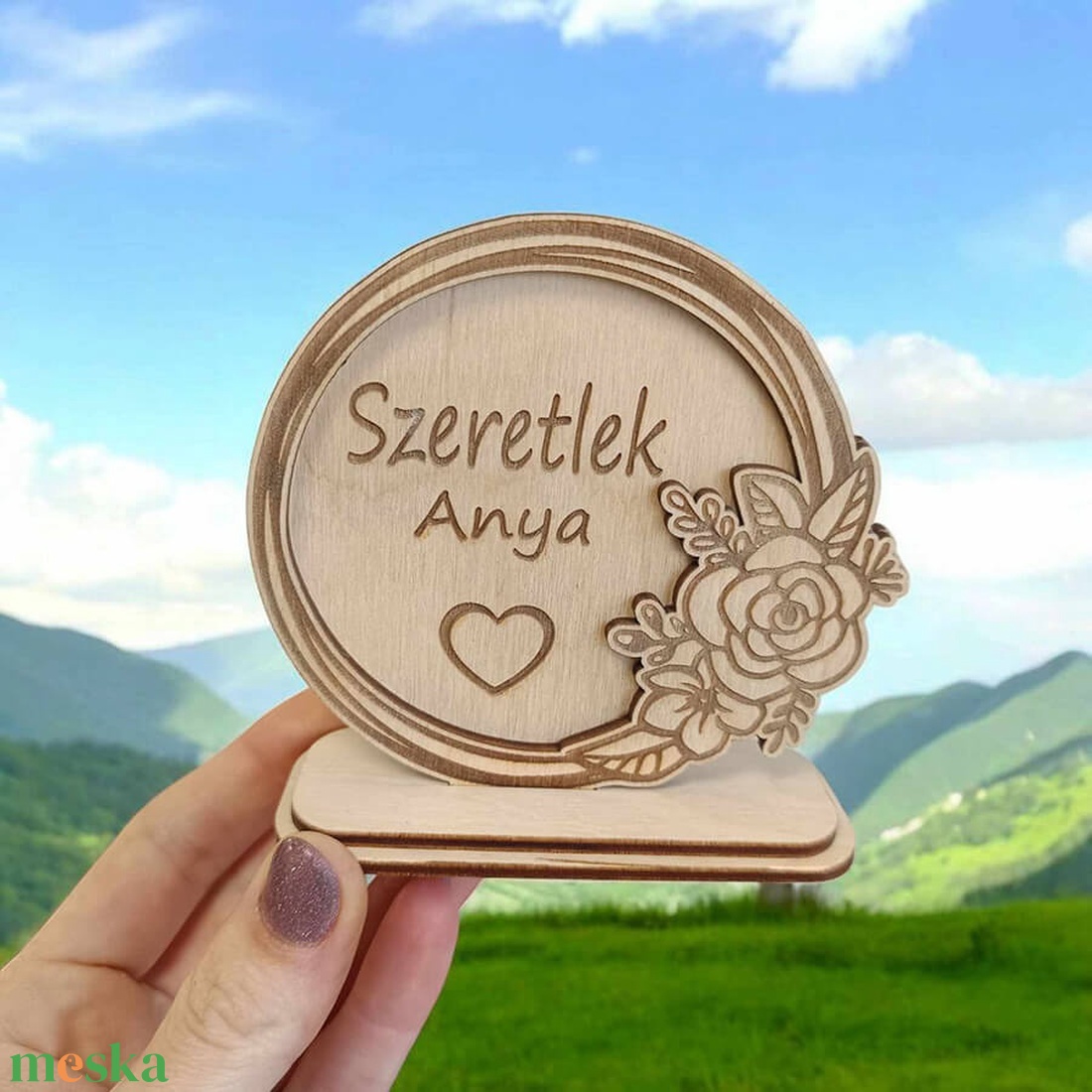 Gravírozott virágos dekoráció Anyának - otthon & életmód - dekoráció - asztal és polc dekoráció - asztaldísz - Meska.hu