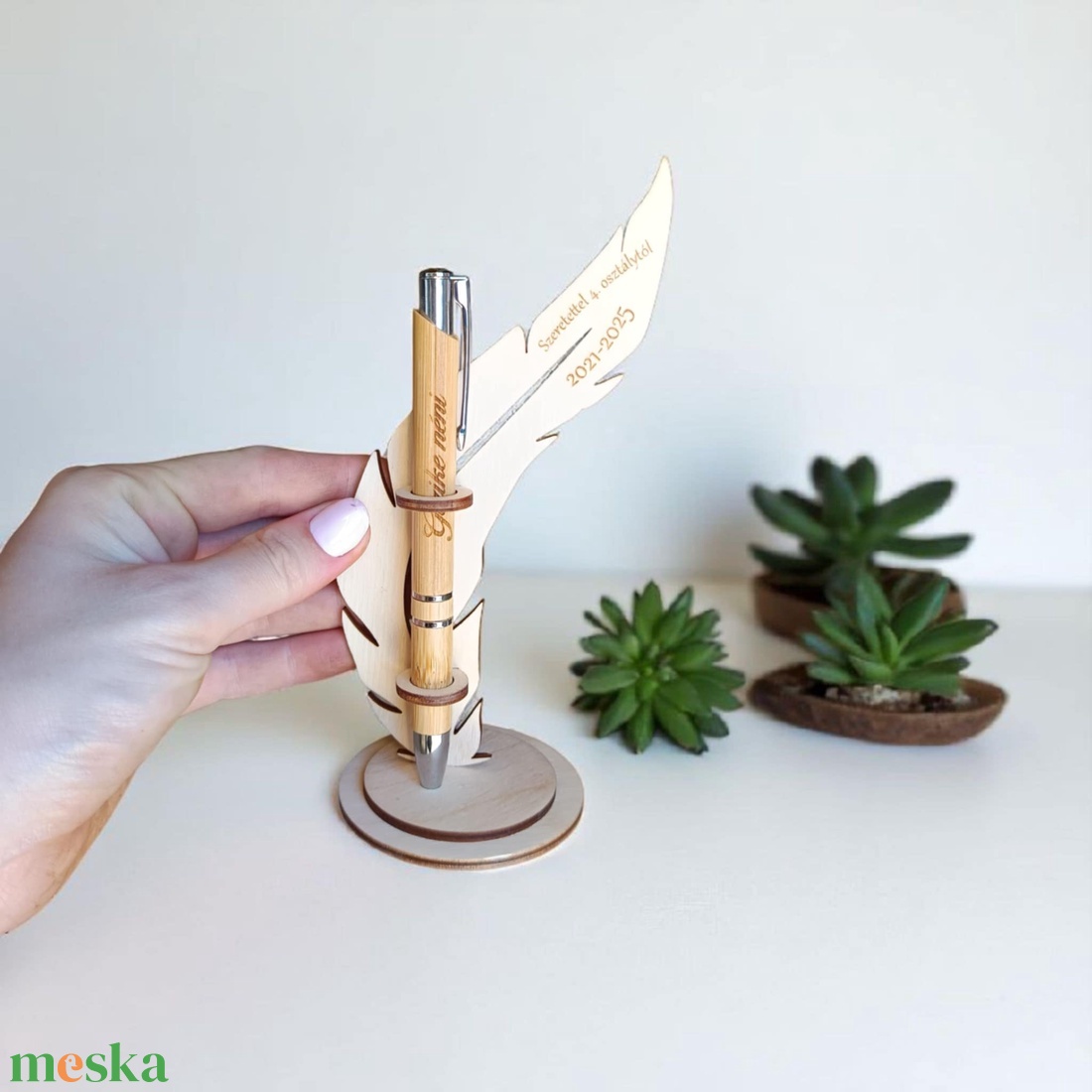 Gravírozott bambusz toll tartóval - otthon & életmód - papír, írószer - ceruza & toll - Meska.hu