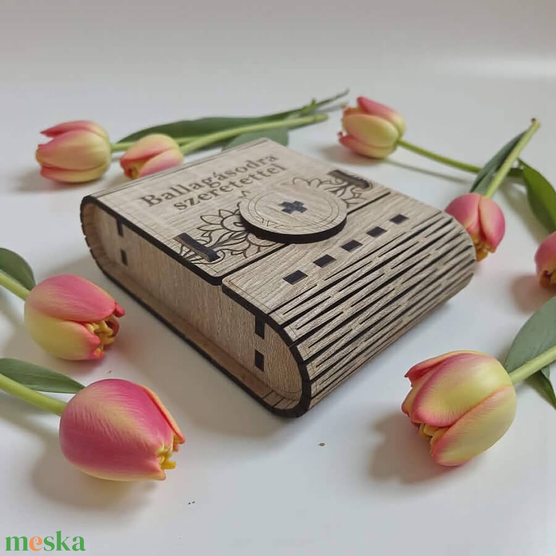 Fa pénztartó doboz ballagásra - otthon & életmód - papír, írószer - ajándékozás kellékei - pénzátadó doboz - Meska.hu