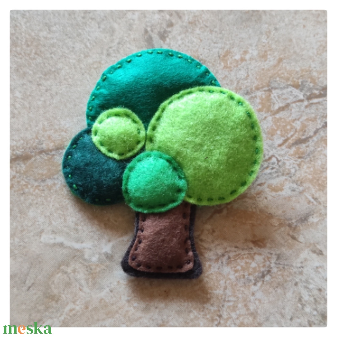 Fa kitűző - ékszer - kitűző és bross - ruha & cipőklipsz - Meska.hu Fa kitűző - ékszer - kitűző és bross - ruha & cipőklipsz - Meska.hu
