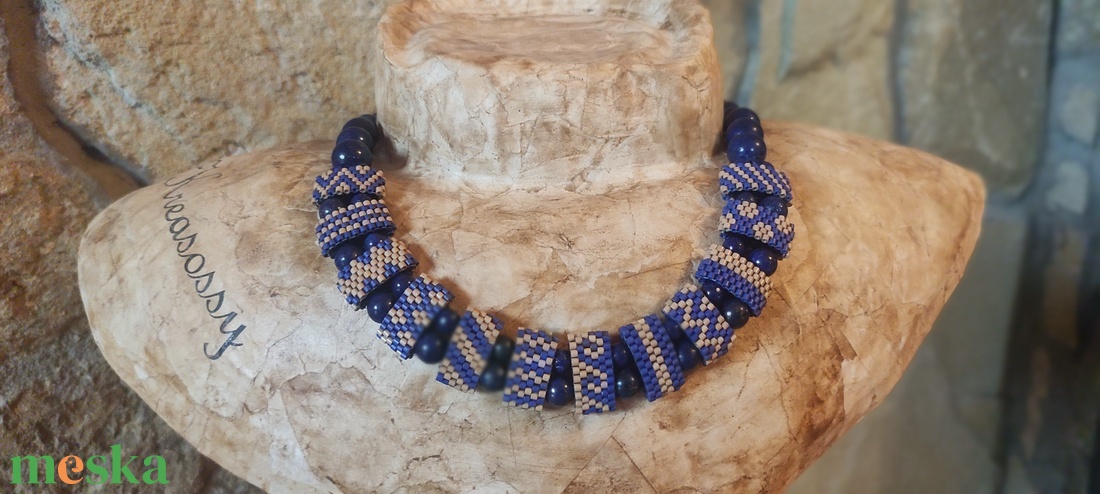 Peyote kollekció lapis lazuli ásványgyönggyel - ékszer - ékszerszett - Meska.hu Peyote kollekció lapis lazuli ásványgyönggyel - ékszer - ékszerszett - Meska.hu