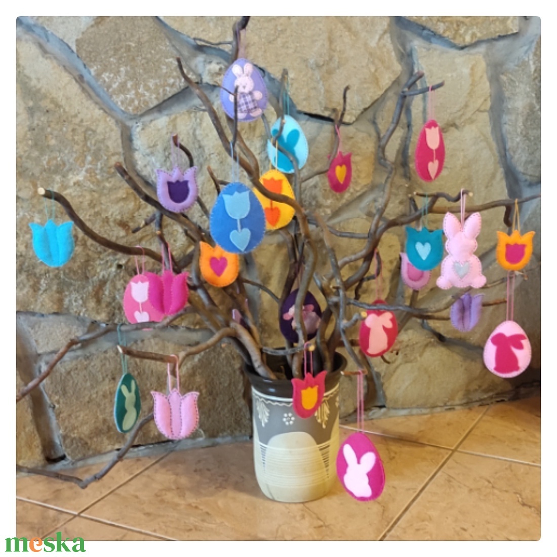 Húsvéti tojásfadísz - piros tulipánok - otthon & életmód - dekoráció - fali és függő dekoráció - függődísz - Meska.hu