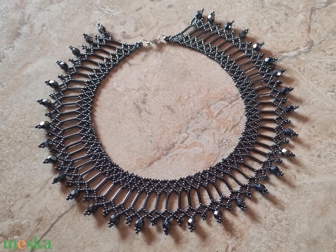 Hematit gyöngygallér - ékszer - nyaklánc - nyakpánt, gallér - Meska.hu