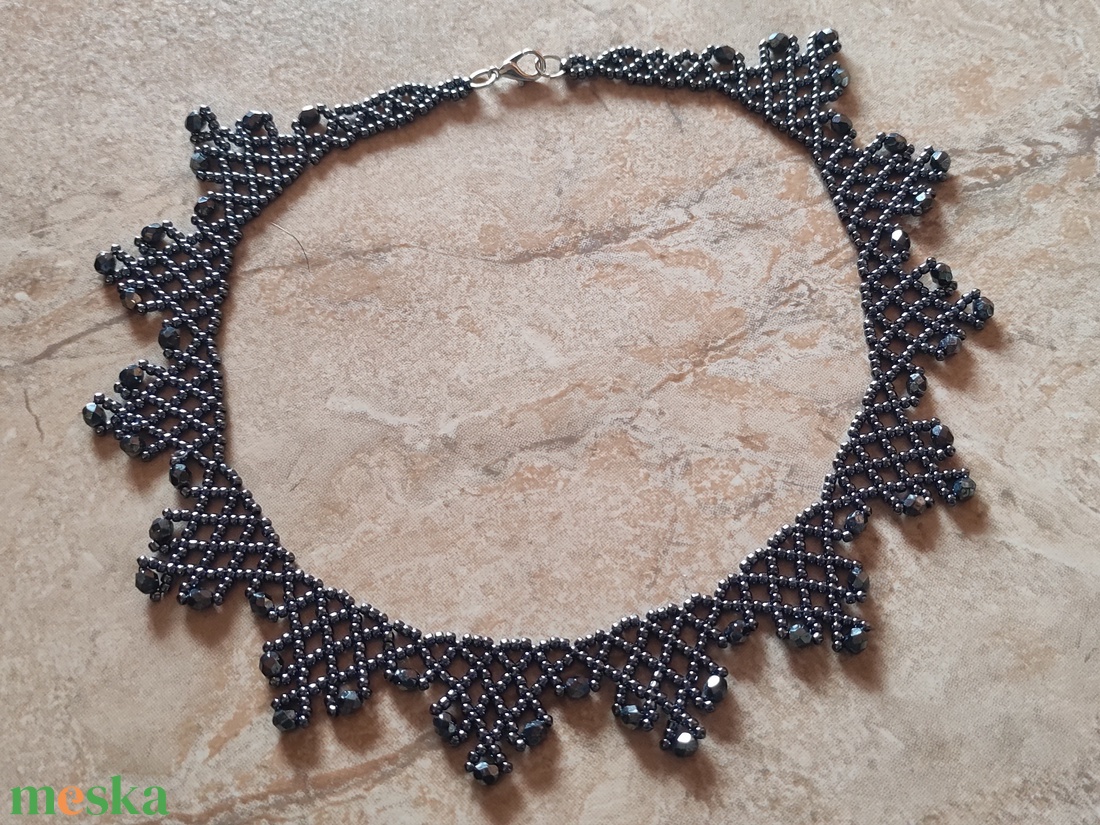 Hematit gyöngygallér - ékszer - nyaklánc - nyakpánt, gallér - Meska.hu