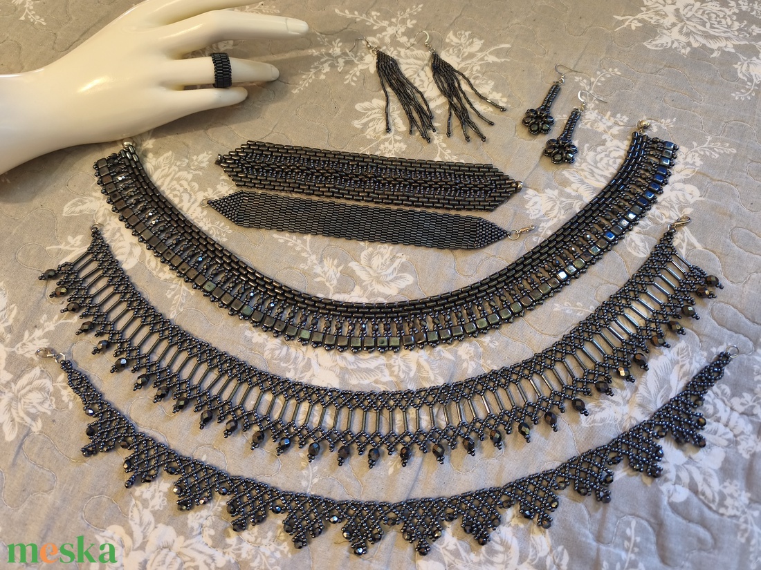 Hematit gyöngygallér - ékszer - nyaklánc - nyakpánt, gallér - Meska.hu