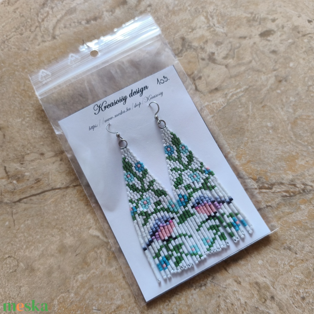 Tavaszi virágok kismadárral fülbevaló (103) - ékszer - fülbevaló - lógó fülbevaló - Meska.hu