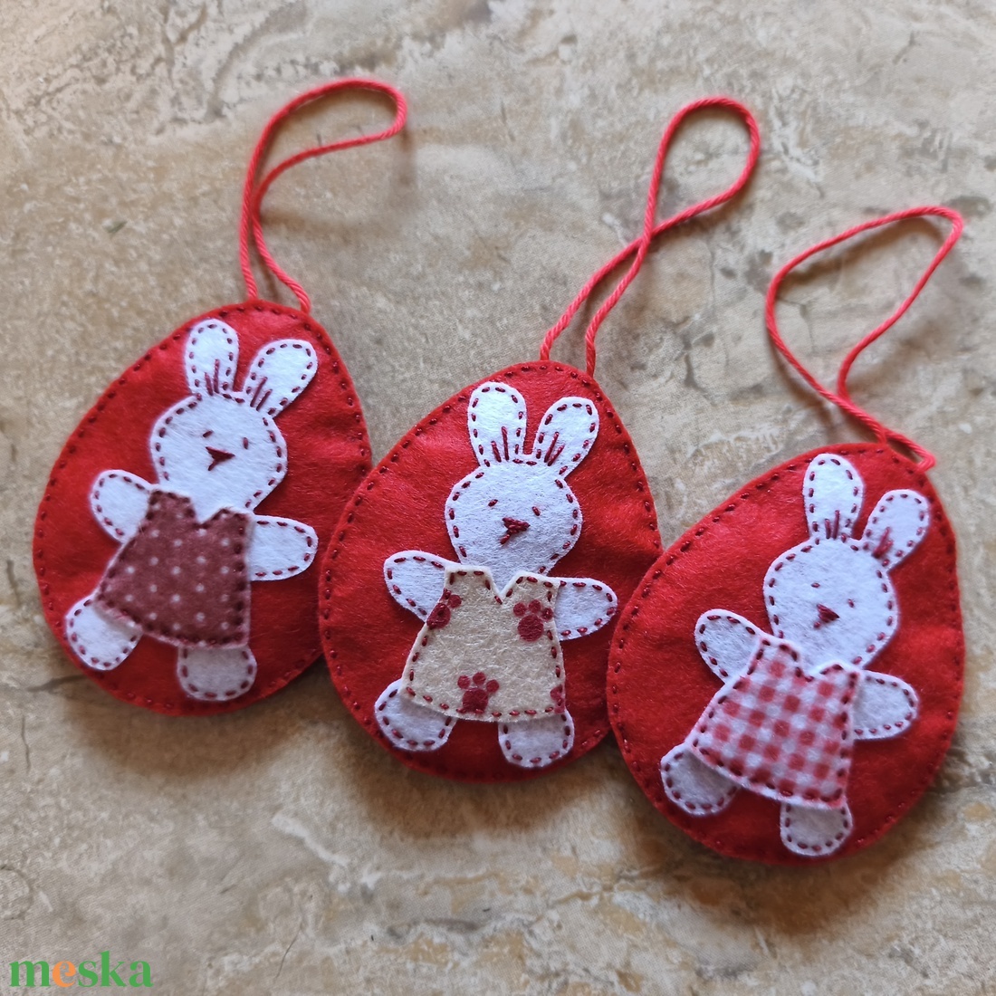 Húsvéti nyuszi tojásfadísz - tappancs nyuszik - otthon & életmód - dekoráció - fali és függő dekoráció - függődísz - Meska.hu