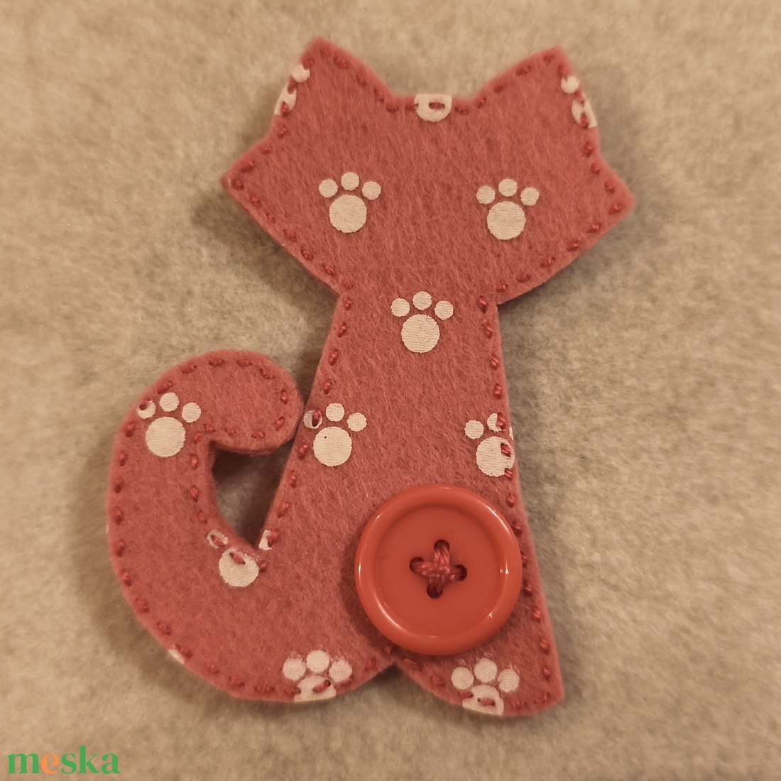 Cica kitűző (61) - ékszer - kitűző és bross - Meska.hu