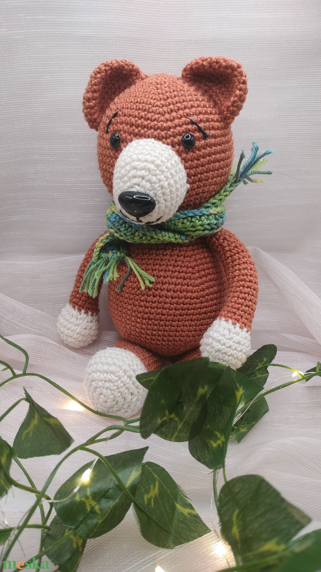 Barna maci sállal amigurumi horgoló készlet - diy (csináld magad) - egységcsomag - Meska.hu