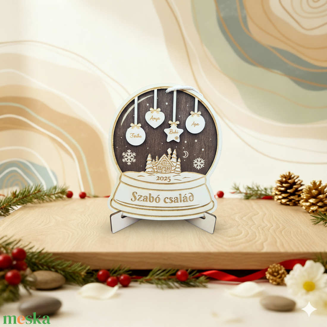 Családi Karácsonyfadísz, Ajtódísz, Asztali dísz  Hógömb - karácsony - karácsonyi lakásdekoráció - karácsonyfadíszek - Meska.hu