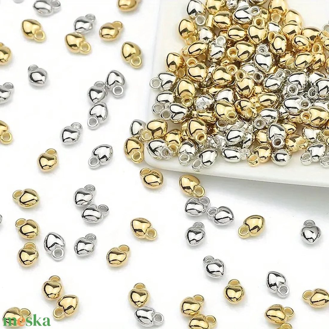Szív alakú függő 6 mm - kellékek & szerszámok - ékszerkellék - medál csomag - Meska.hu Szív alakú függő 6 mm - kellékek & szerszámok - ékszerkellék - medál csomag - Meska.hu