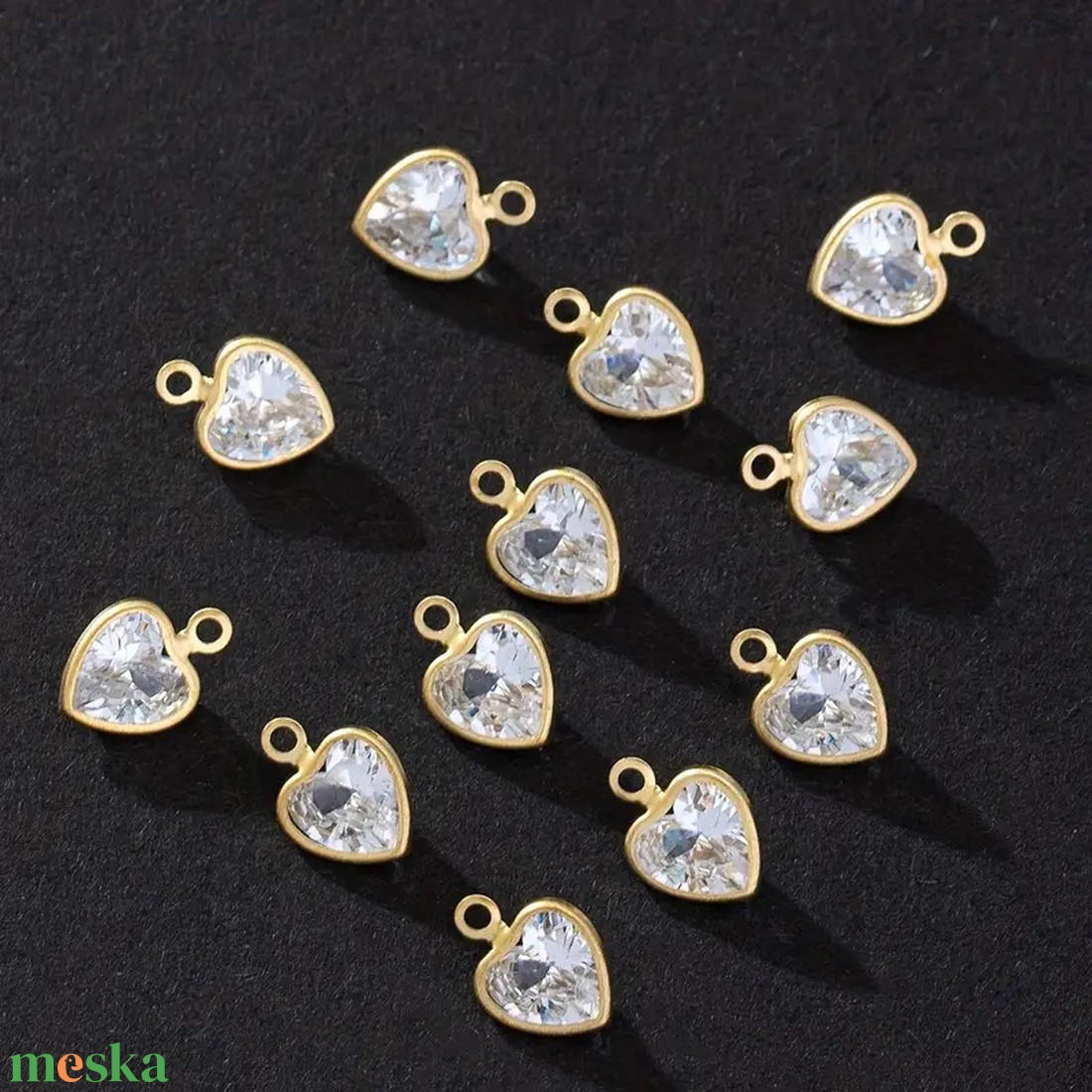 Szív medál 0.9 x 0.7 cm - kellékek & szerszámok - gyöngyfűzés kellékek - figurális gyöngyök - Meska.hu Szív medál 0.9 x 0.7 cm - kellékek & szerszámok - gyöngyfűzés kellékek - figurális gyöngyök - Meska.hu