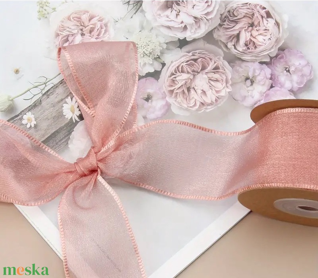 Szegett szélű organza 4 cm - korall - kellékek & szerszámok - rövidáru - szalag, pánt - textilszalag - Meska.hu