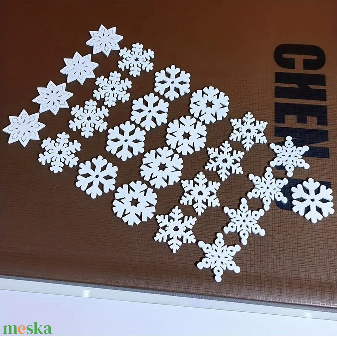Fa hópihék 2.5 cm fehér - kellékek & szerszámok - dekorációs kellékek - egyéb kellékek - Meska.hu Fa hópihék 2.5 cm fehér - kellékek & szerszámok - dekorációs kellékek - egyéb kellékek - Meska.hu