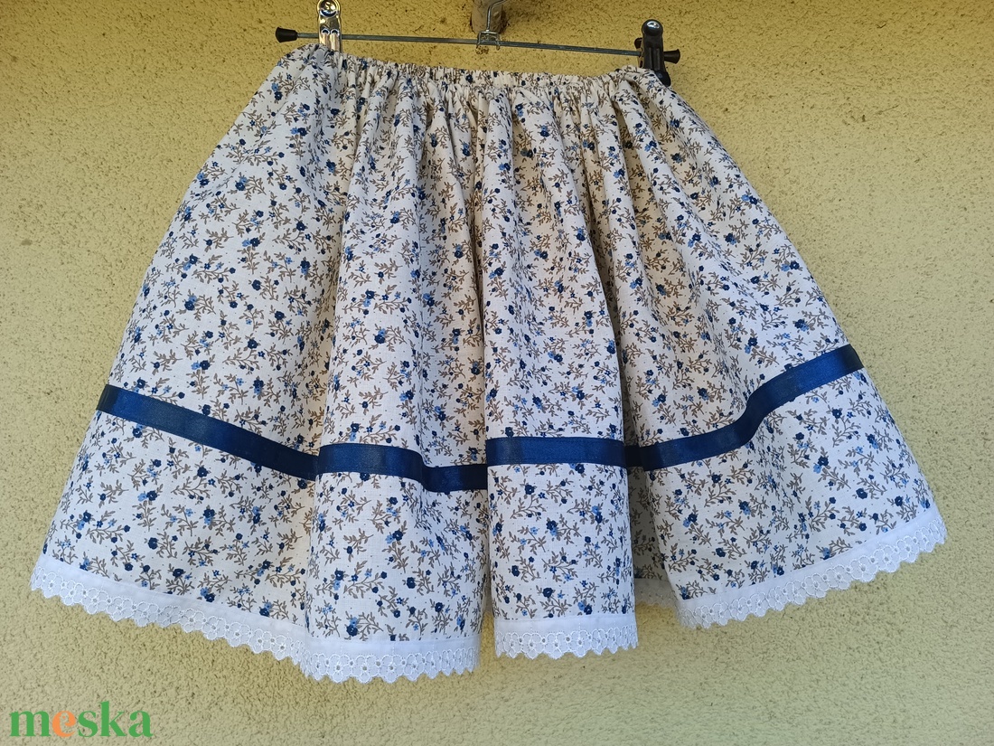 Néptáncos pörgős szoknya próbaszoknya - ruha & divat - babaruha & gyerekruha - szoknya - Meska.hu