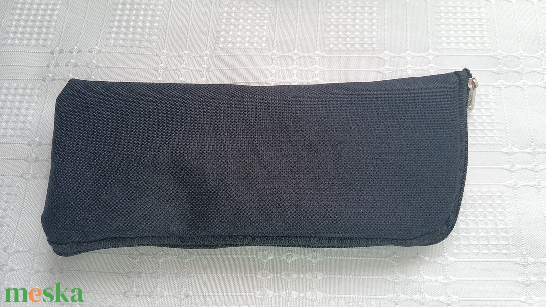 Fekete szemüvegtartó szemüveg tok - táska & tok - pénztárca & más tok - szemüvegtok - Meska.hu