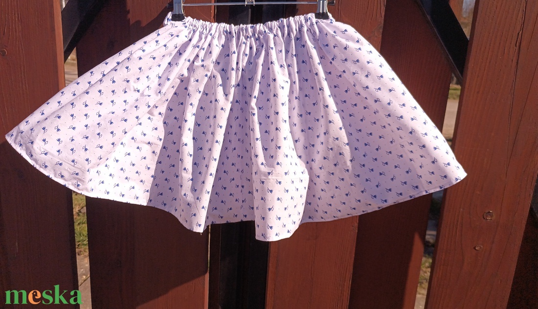 Pörgős szoknya néptáncszoknya kislánynak - ruha & divat - gyerekruha - szoknya - Meska.hu