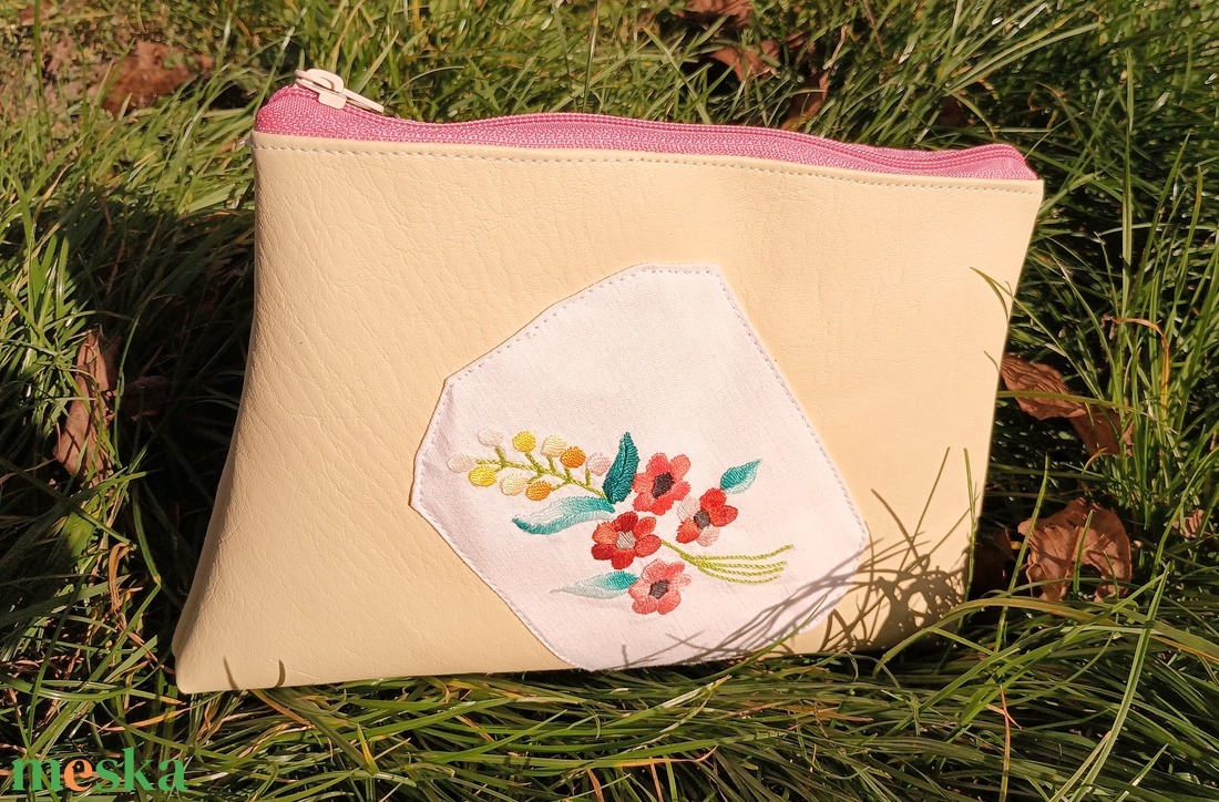 Női sminktáska, neszeszer - táska & tok - neszesszer - Meska.hu