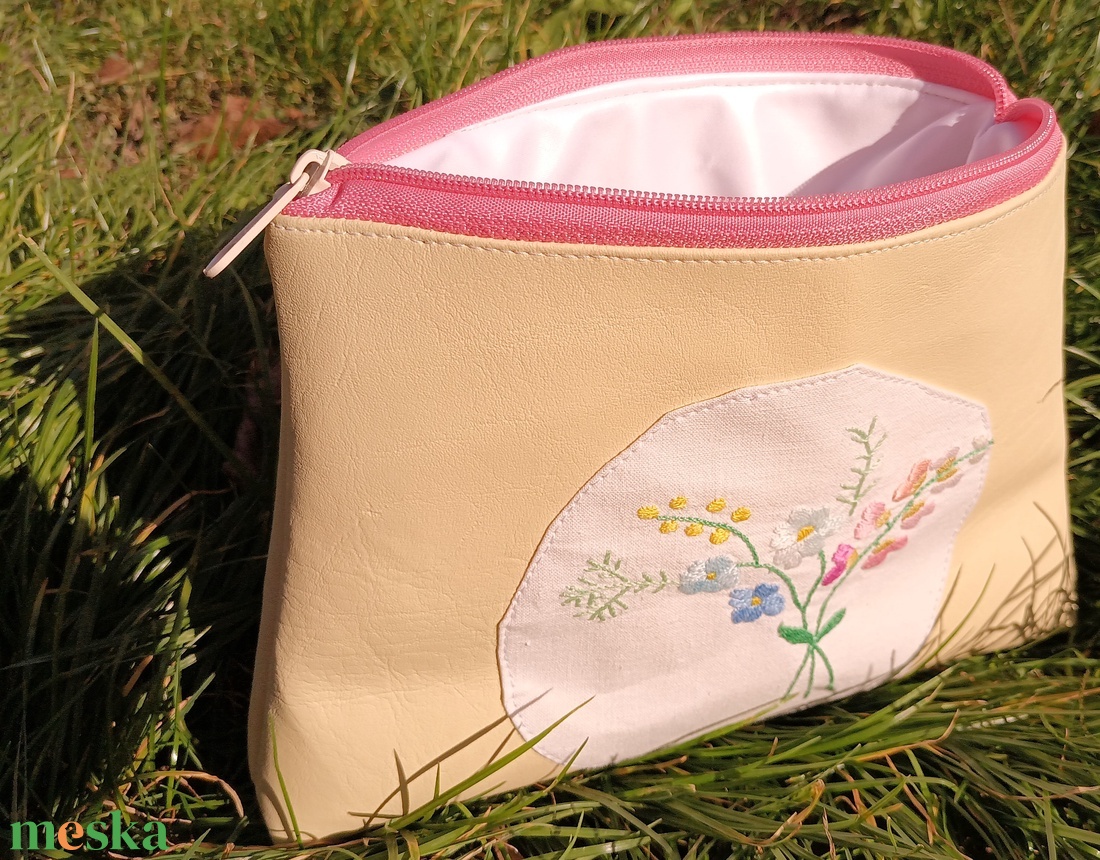 Női sminktáska, neszeszer - táska & tok - neszesszer - Meska.hu